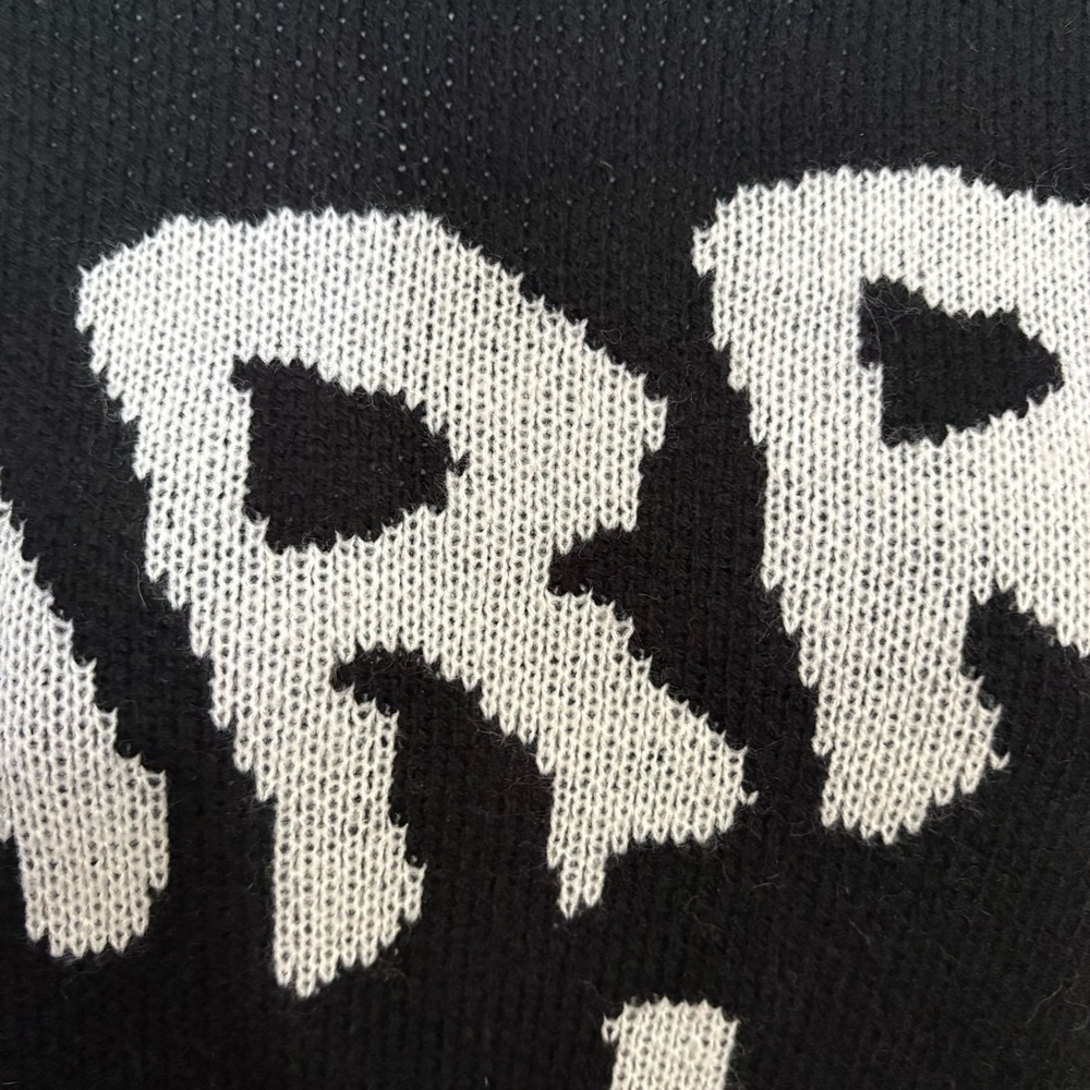 Black and White Graphic Sweater Dress - Picture 4 of 6